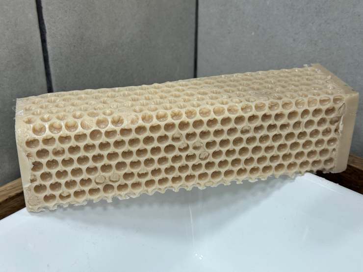 Beehive Soap ±1.3kg Luxury Specialty Soap